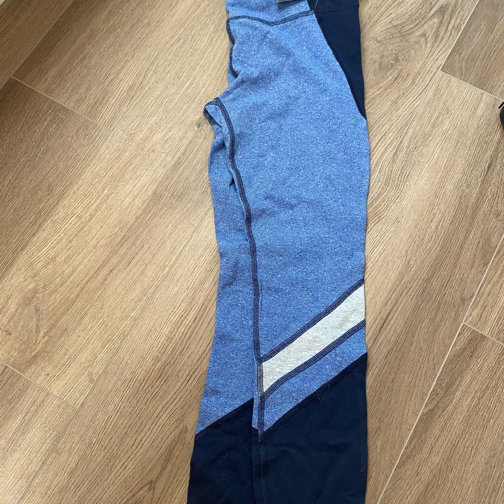 NWT gap leggings - Picture 3 of 10